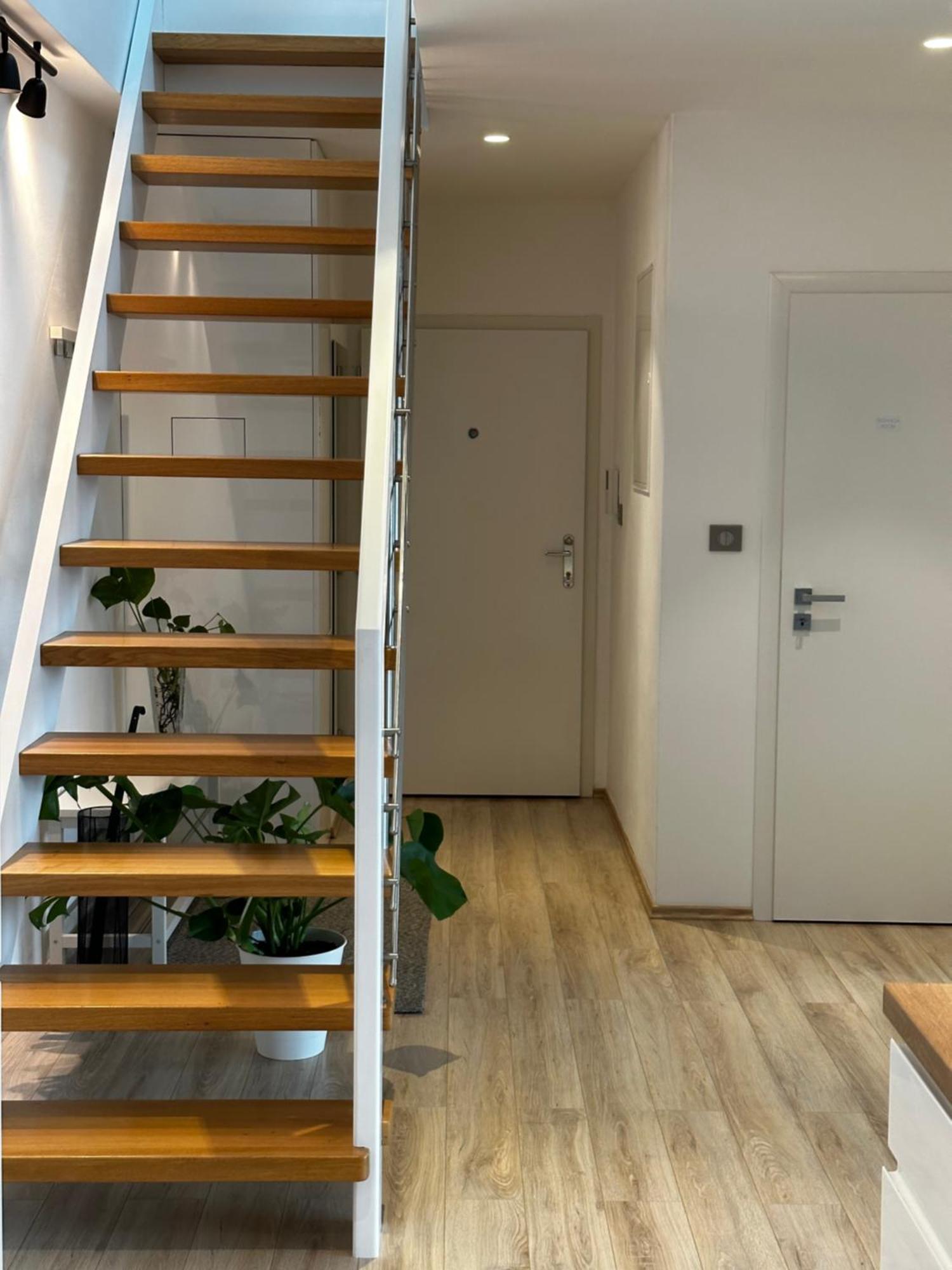 Urban Zenhouse No.2 - Breakfast Included Appartement Bratislava Buitenkant foto