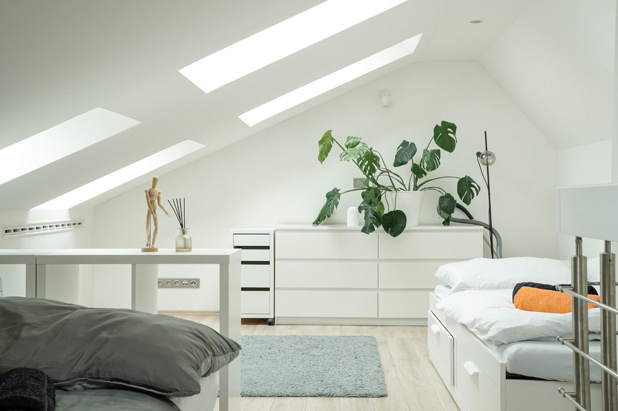Urban Zenhouse No.2 - Breakfast Included Appartement Bratislava Buitenkant foto